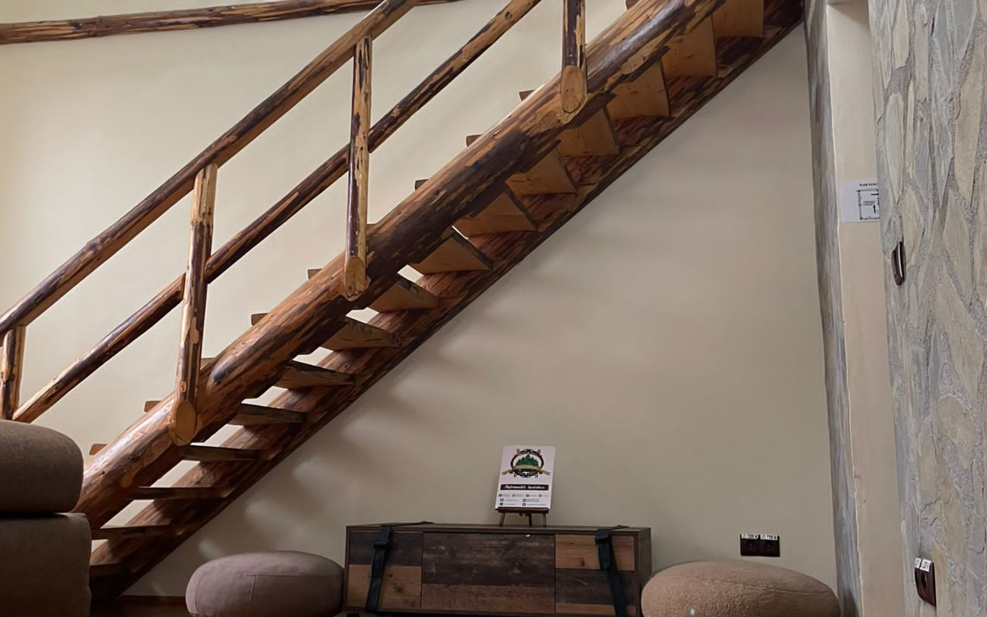 Apartament Mansardat – imagine 3 din 4